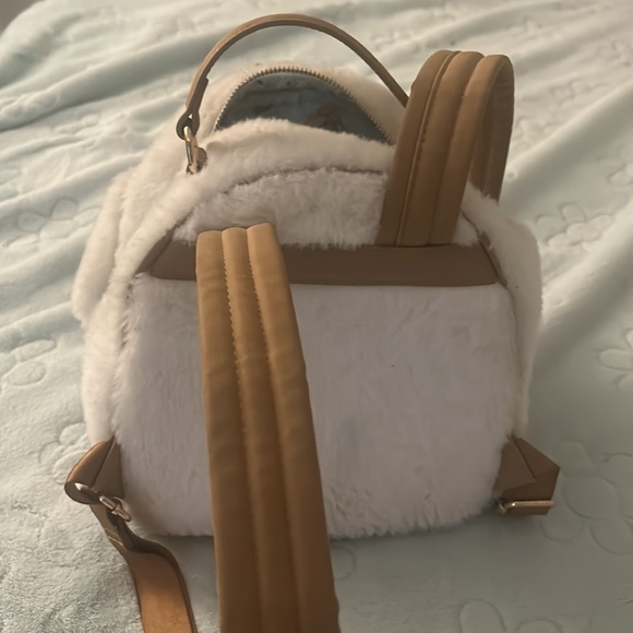 Cinnamon roll Sanrio Loungefly backpack - Picture 3 of 4